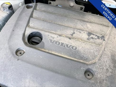 Used 2023 Volvo XC40 B4 Plus w/ Protection Package Premier image 42