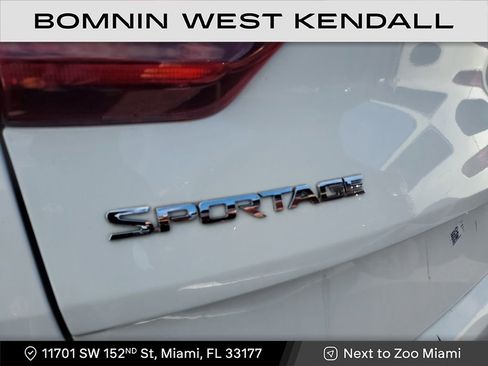 Used 2021 Kia Sportage LX image 5