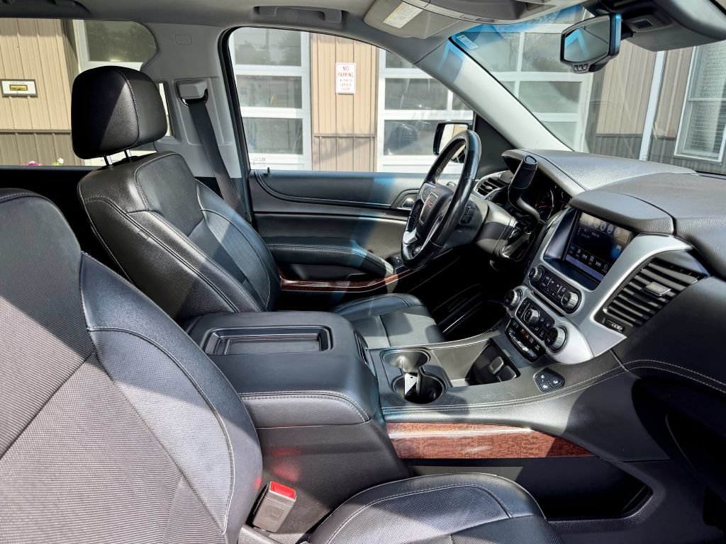Used 2018 GMC Yukon SLT w/ Open Road Package AWD/4WD image 18