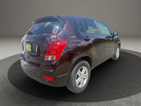 Used 2020 Chevrolet Trax LS w/ Tint and Cruise Package FWD image 2