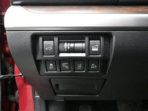 Used 2019 Subaru Outback 2.5i Limited AWD/4WD image 14