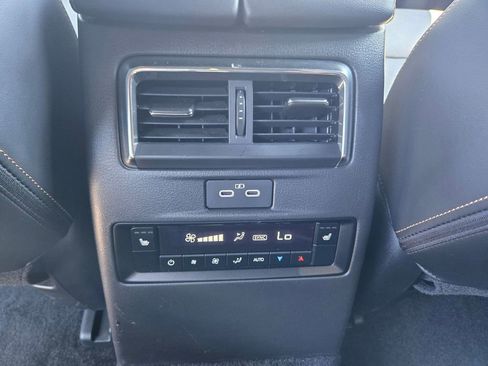 Certified 2024 MAZDA CX-90 Plug-In Hybrid w/ Premium Plus AWD/4WD image 10
