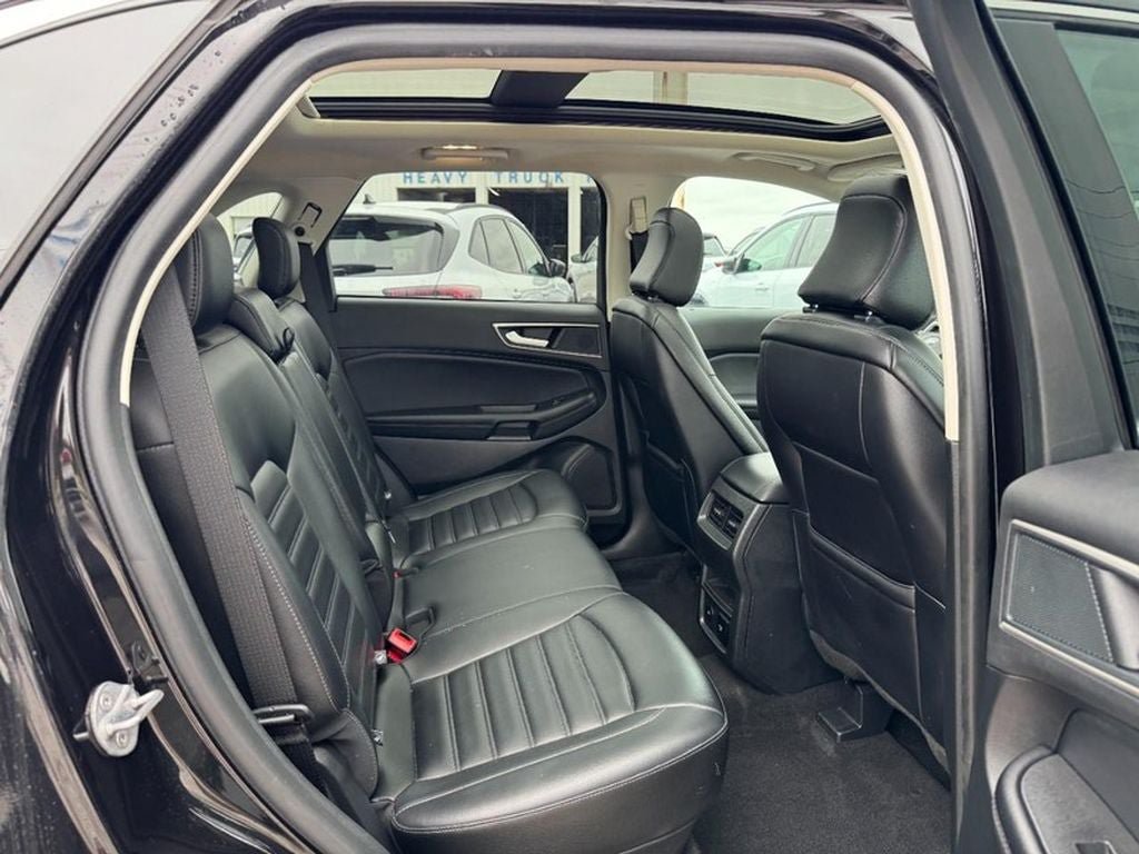Used 2024 Ford Edge SEL w/ Convenience Package AWD/4WD image 10