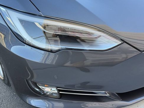 Used 2018 Tesla Model S 75D AWD/4WD image 35