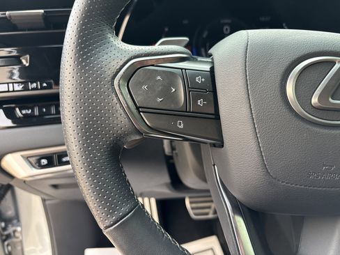 Certified 2024 Lexus RX 500h F Sport image 19