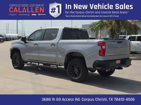 Used 2024 Chevrolet Silverado 1500 Custom Trail Boss AWD/4WD image 12