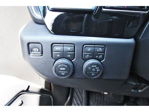Used 2026 Chevrolet Silverado 1500 LT Trail Boss w/ LT Trail Boss Premium Package AWD/4WD image 20