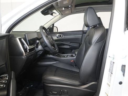 Used 2025 Kia Sorento X-Line EX AWD/4WD image 11