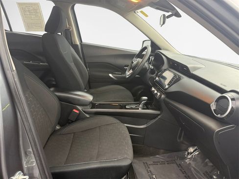 Used 2024 Nissan Kicks SV image 24