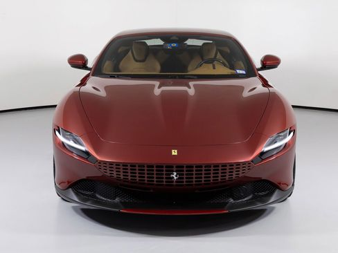 Used 2022 Ferrari Roma image 7