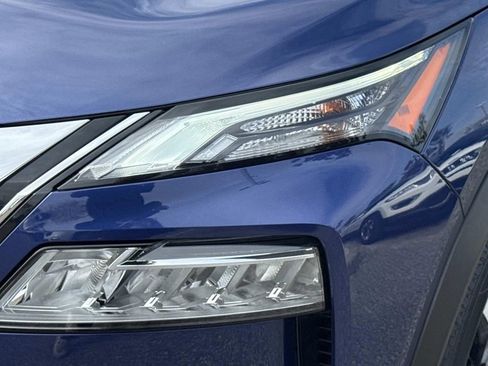 Certified 2023 Nissan Rogue SV image 10