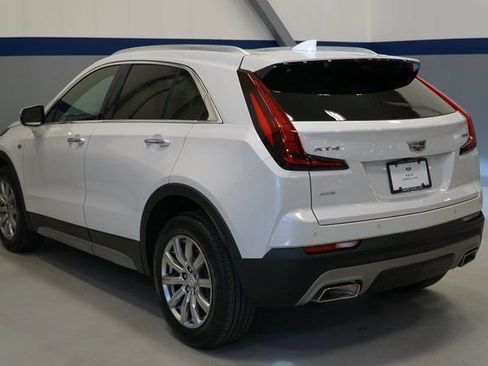 Used 2022 Cadillac XT4 Premium Luxury w/ Enhanced Visibility Package image 3