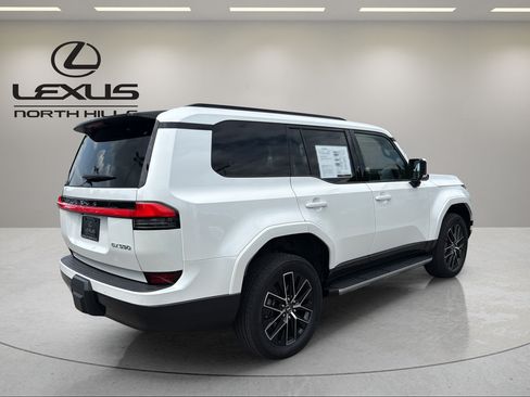 Certified 2025 Lexus GX 550 w/ Accessory Package (2T) AWD/4WD image 6