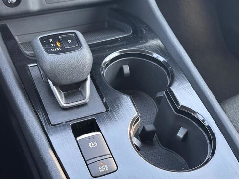 Used 2025 Nissan Rogue SV image 25