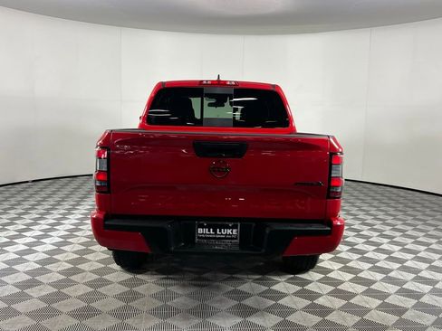 Used 2024 Nissan Frontier Pro-X image 9