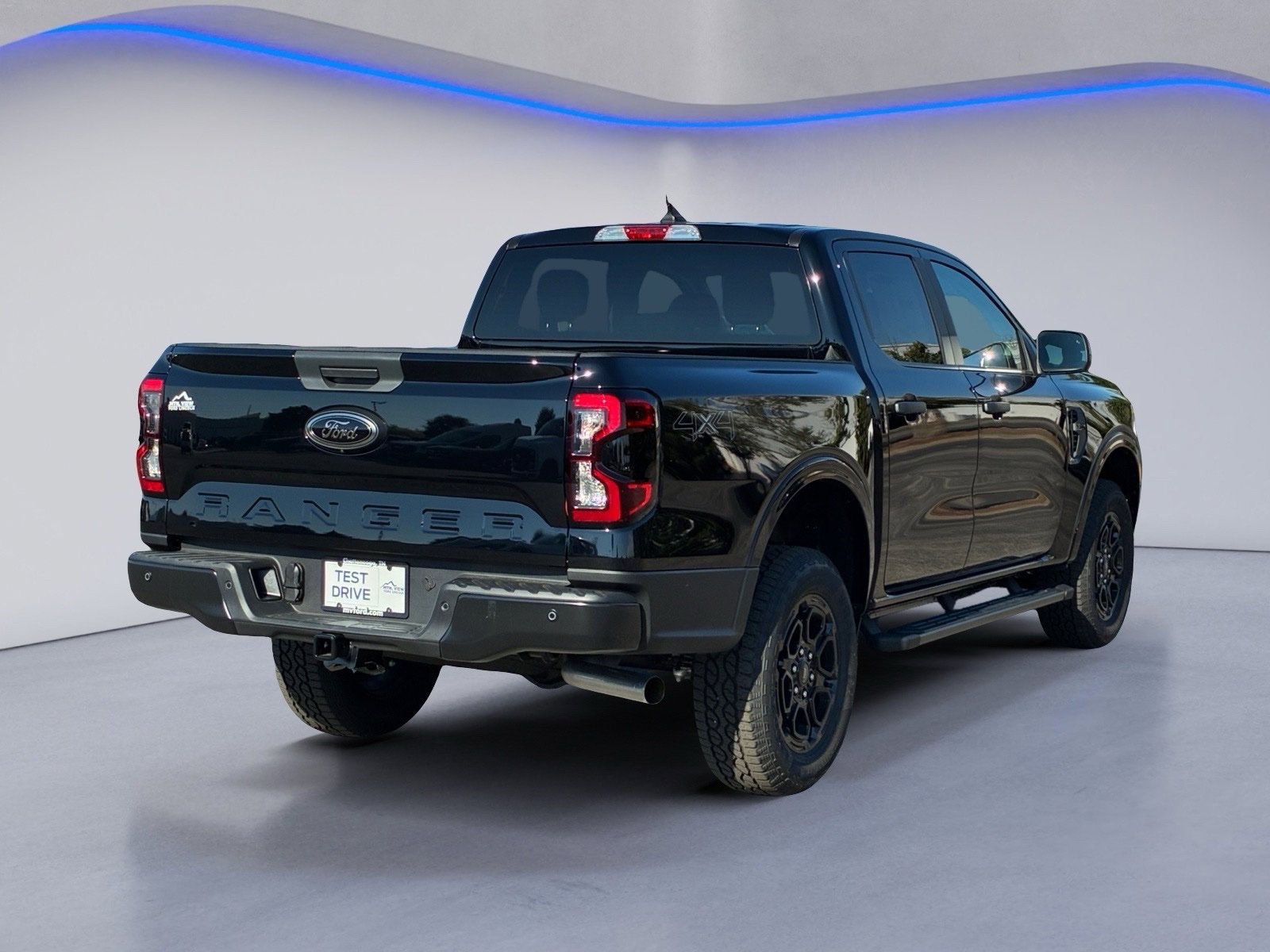New 2026 Ford Ranger XLT w/ Black Appearance Package AWD/4WD image 3