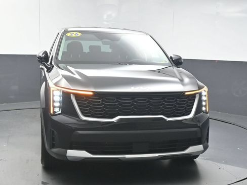 Used 2026 Kia Sorento LX FWD image 3