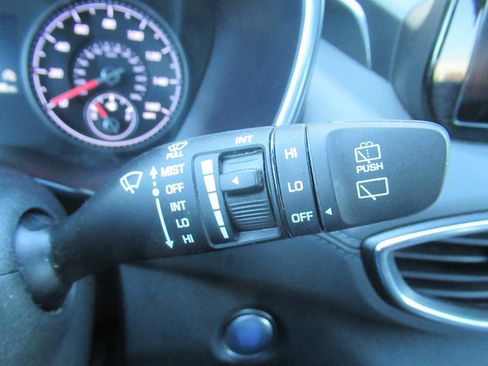 Used 2023 Hyundai Santa Fe SEL image 27