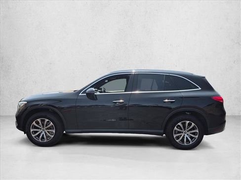 Used 2024 Mercedes-Benz GLC 300 image 9