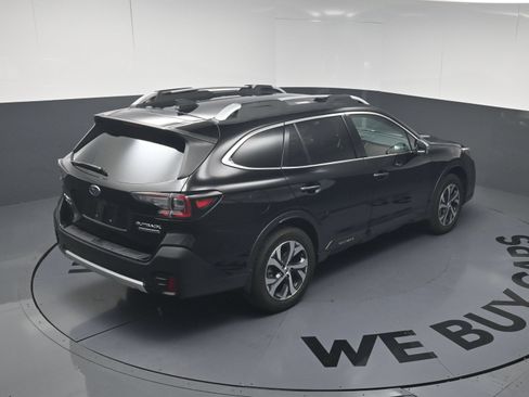 Used 2020 Subaru Outback Touring XT AWD/4WD image 25