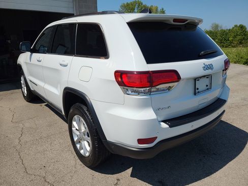 Used 2021 Jeep Grand Cherokee Laredo image 5