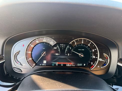 Used 2019 BMW 530i xDrive w/ Convenience Package AWD/4WD image 21