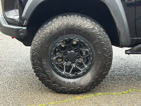 Certified 2024 Chevrolet Colorado ZR2 w/ ZR2 Bison Edition image 9