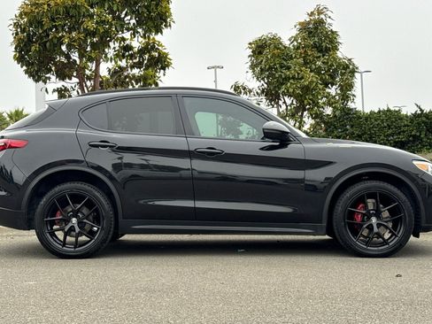 Used 2019 Alfa Romeo Stelvio Ti Sport w/ Quick Order Package 22S Sport AWD/4WD image 7
