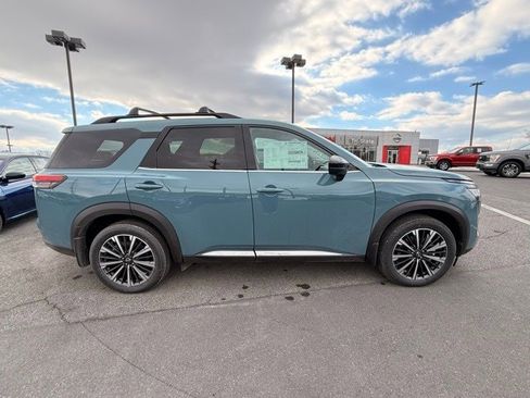 New 2026 Nissan Pathfinder Platinum w/ Cargo Package image 6