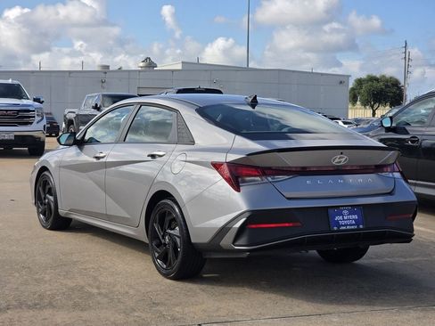 Used 2026 Hyundai Elantra Sport FWD image 7
