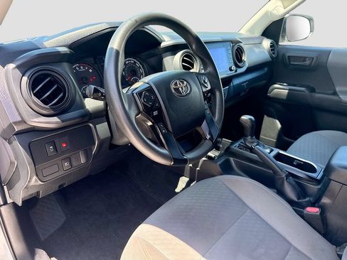 Used 2022 Toyota Tacoma SR RWD image 10