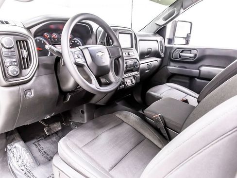 Used 2024 Chevrolet Silverado 2500 Custom w/ Custom Value Package AWD/4WD image 28