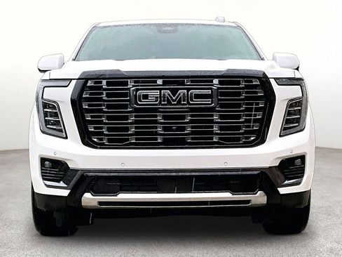 Used 2026 GMC Yukon XL Denali Ultimate w/ LPO, Floor Liner Package AWD/4WD image 4