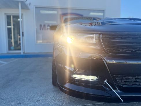 Used 2015 Dodge Charger R/T image 9