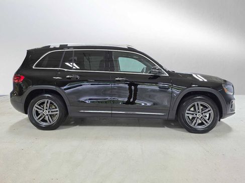 New 2026 Mercedes-Benz GLB 250 4MATIC image 2