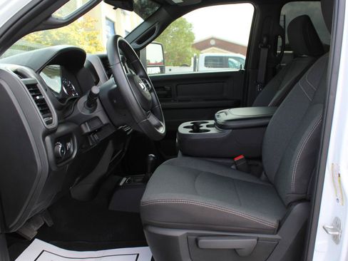 Used 2024 RAM 3500 Tradesman AWD/4WD image 21