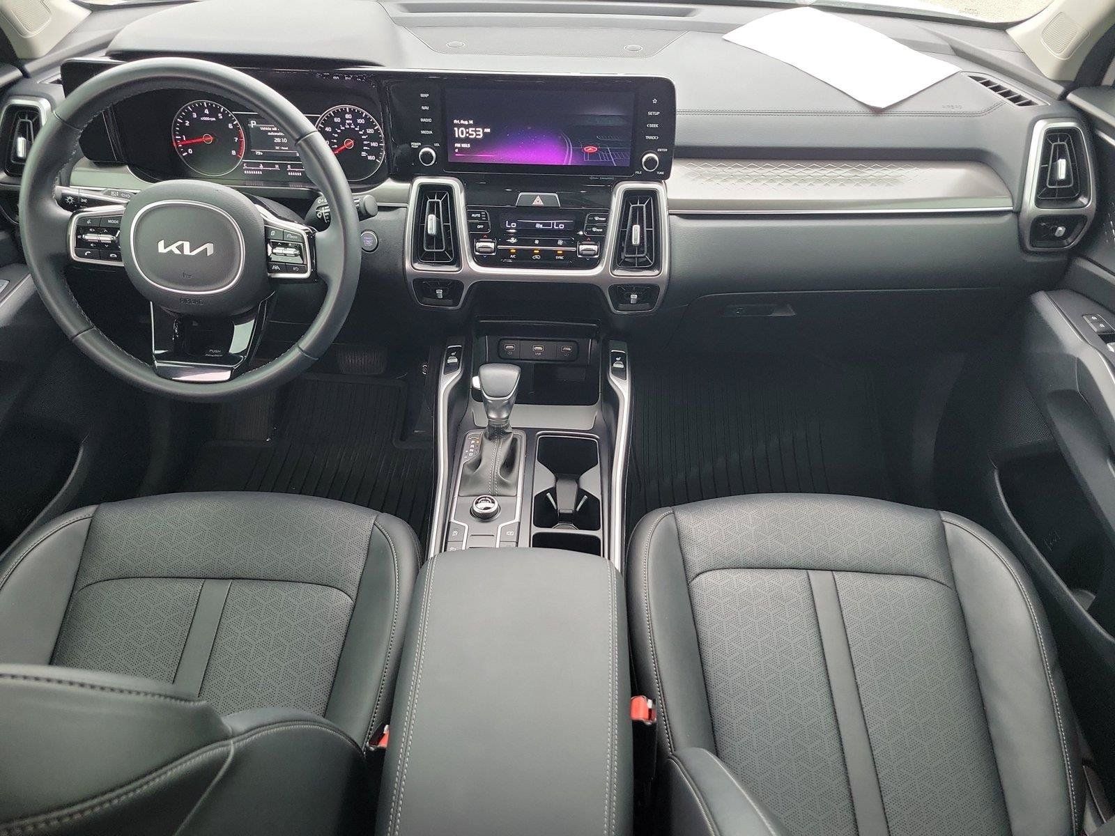 Used 2022 Kia Sorento S w/ Panoramic Sunroof Package FWD image 9