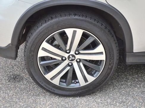 Used 2025 Mitsubishi Outlander Sport ES AWD/4WD image 11