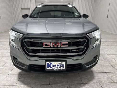 Used 2024 GMC Terrain AT4 w/ Infotainment Package II AWD/4WD image 32