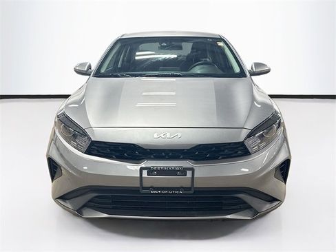 Used 2023 Kia Forte LXS w/ LXS Technology Package image 2