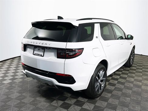 Used 2024 Land Rover Discovery Sport S image 5