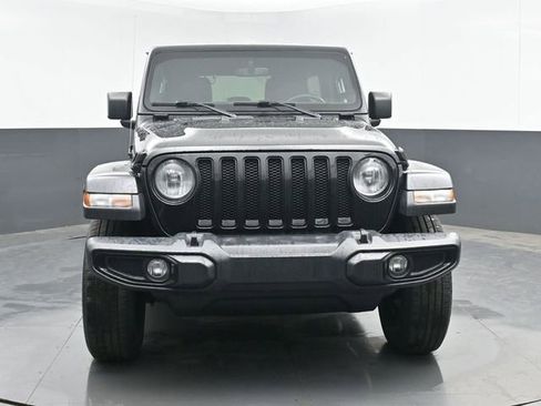 Used 2020 Jeep Wrangler Unlimited Sahara AWD/4WD image 3