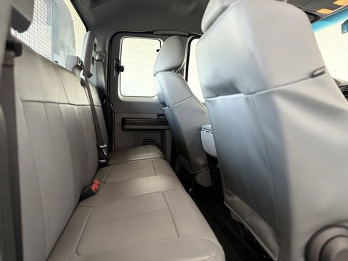 Used 2014 Ford F550 4x4 SuperCab Super Duty w/ Power Equipment Group image 24