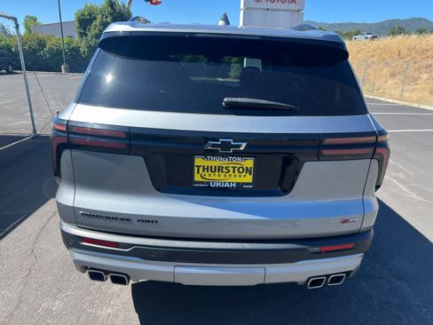 Used 2025 Chevrolet Traverse Z71 AWD/4WD image 10