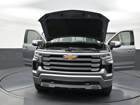 Used 2024 Chevrolet Silverado 1500 High Country RWD image 33