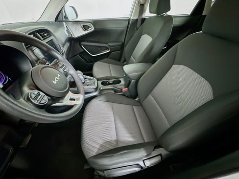 Used 2024 Kia Soul LX w/ Option Group 015 image 13