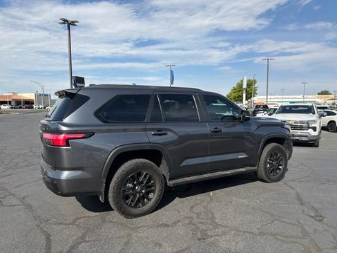 Used 2026 Toyota Sequoia Limited w/ Tow Technology Package AWD/4WD image 5
