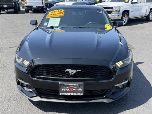 Used 2016 Ford Mustang Coupe image 2