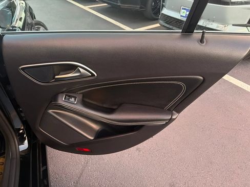 Used 2019 Mercedes-Benz CLA 250 4MATIC image 12