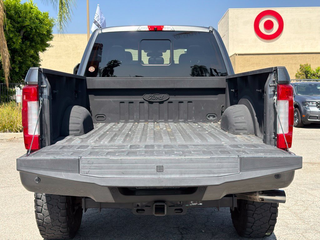 Used 2019 Ford F250 Platinum w/ Platinum Ultimate Package AWD/4WD image 17